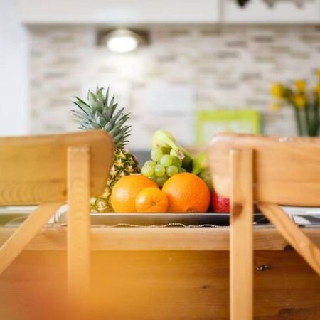 Contemporary Trumpington Apartment With Self Check-In ,Free On-Site Parking, Terrace, Super Fast Wifi & 5 Mins Drive To Papworth & Addenbrookes Hospitals Cambridge  Exterior foto